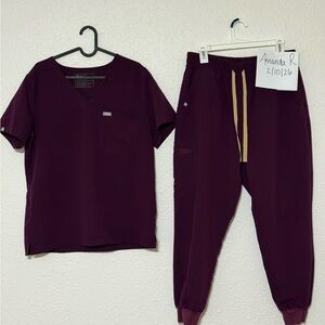 Figs Deep Purple Scrub Set - Size Large
